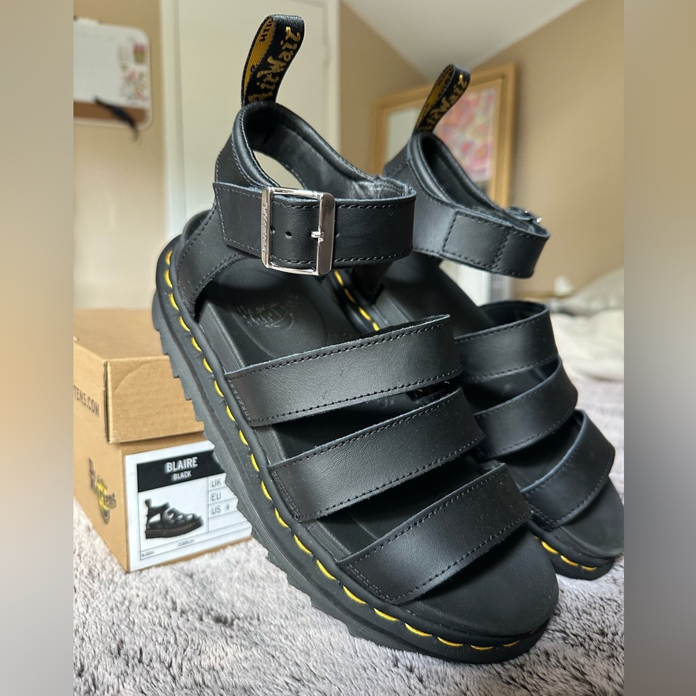 Dr Marten’s Blaire Sandal